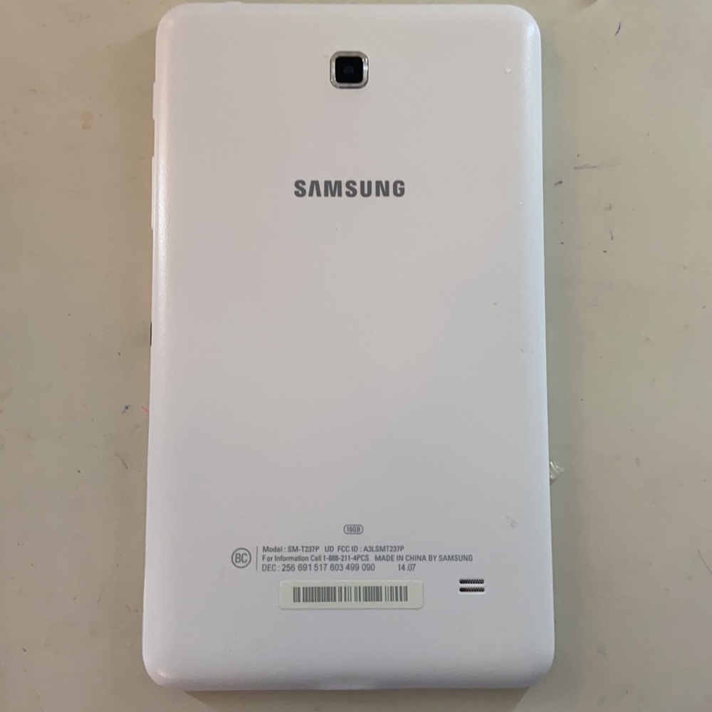Samsung Tablet - Picture 2 of 5